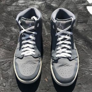 Jordan 1 Mid